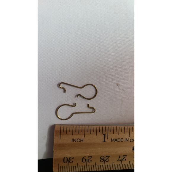 vintage 1989 Mini ornament hooks Brass small wonders Enesco 24 peices - Picture 4 of 4